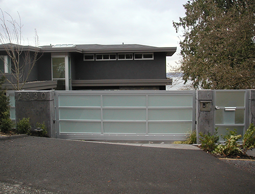 north vancouver driveway gates